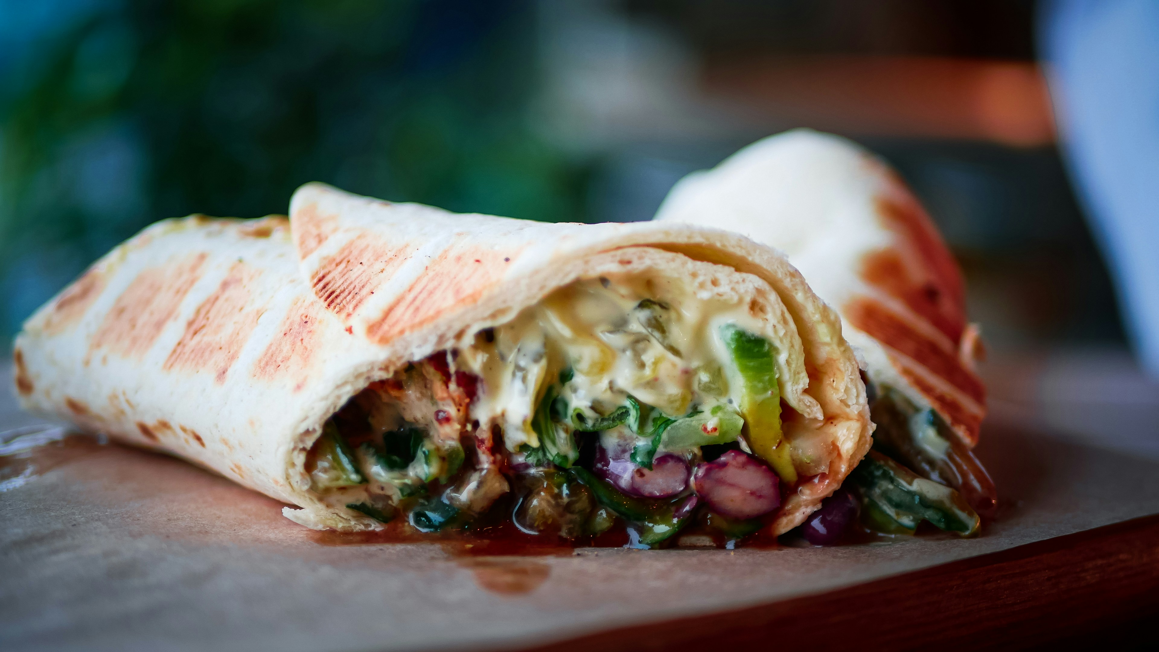 Préparation d'un délicieux shawarma